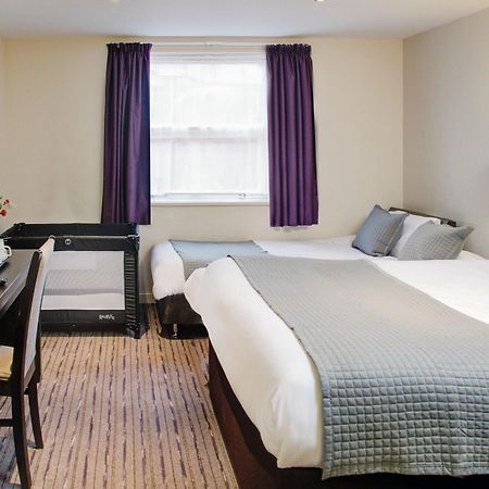 Premier Inn Huddersfield West Экстерьер фото